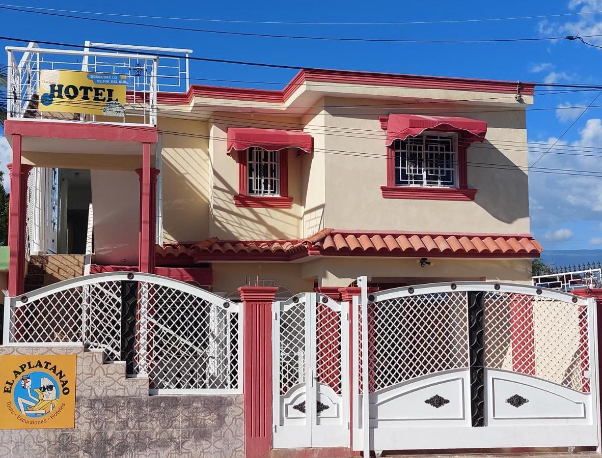 El Aplatanao Hotel Pedernales Exterior photo